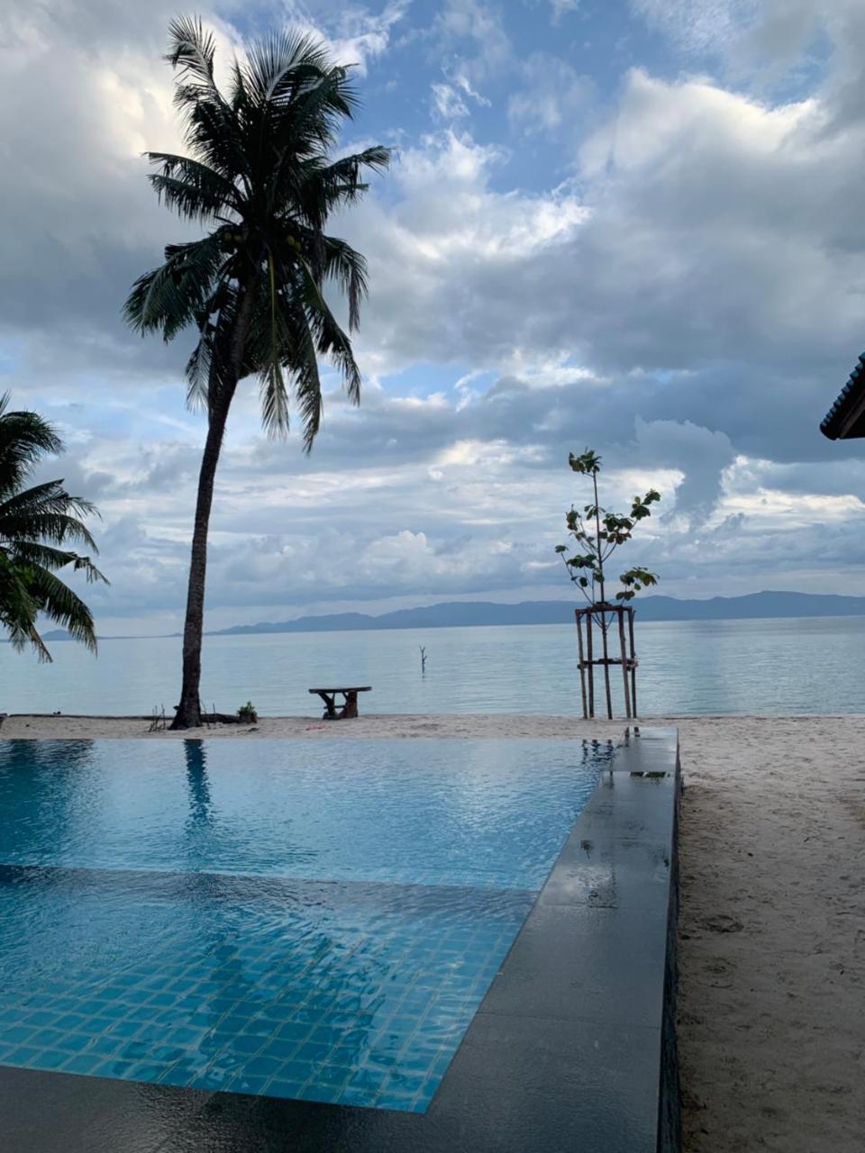 Samutra Residences Thongsala Exterior foto